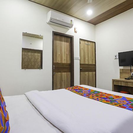 Fabhotel Vedanta Inn - Nr Sitabudli Fort Nagpur Exterior photo